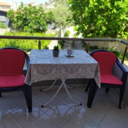 Valbona Apartments Vlorë Exteriör bild