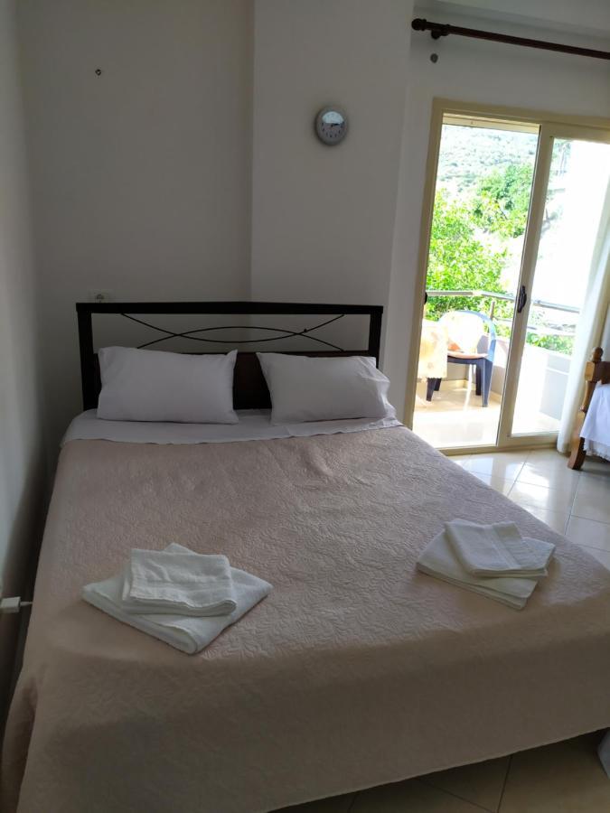 Valbona Apartments Vlorë Exteriör bild