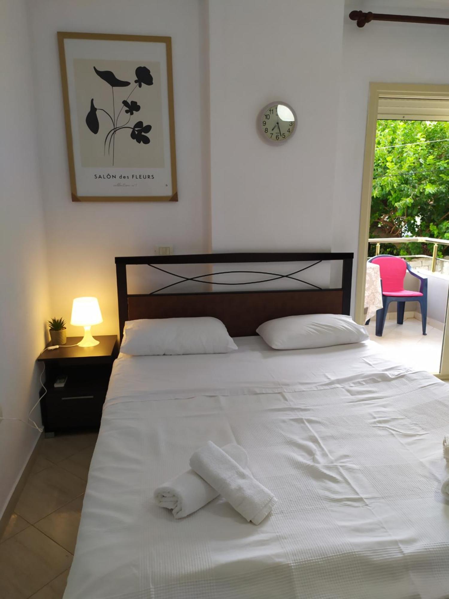 Valbona Apartments Vlorë Exteriör bild